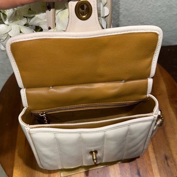 Coach Nappa Leather Willis Top Handle 18 With Quilting - Picture 15 of 16